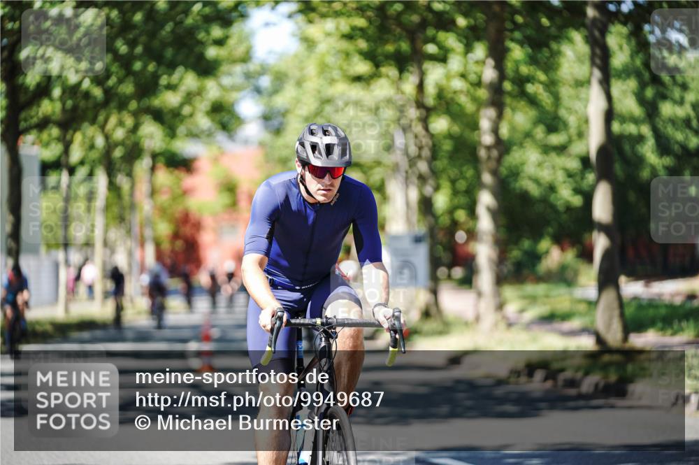 09.08.2026 - GEWOBA Citytriathlon Bremen Michael Burmester http://msf.ph/oto/9949687 09.08.2026 12:56:17 Radfahren 564, 664, 671, 673, 759, 780, 810, 819, 912, 1017, 1126 meine-sportfotos.de