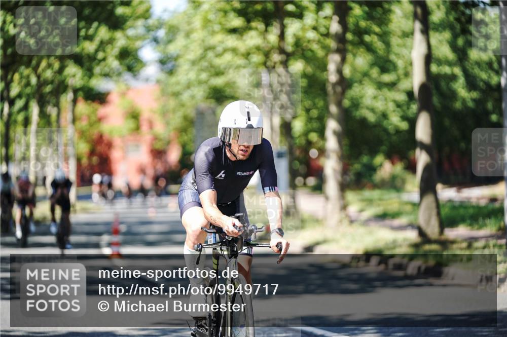 09.08.2026 - GEWOBA Citytriathlon Bremen Michael Burmester http://msf.ph/oto/9949717 09.08.2026 12:56:54 Radfahren 601, 620, 637, 740, 762, 767, 840, 1012 meine-sportfotos.de