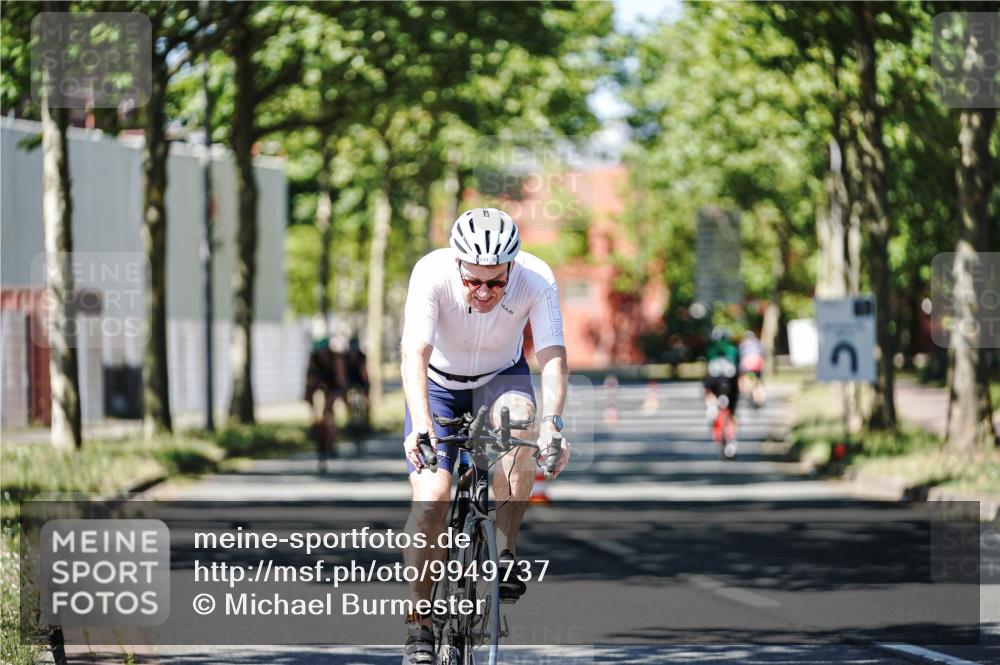 09.08.2026 - GEWOBA Citytriathlon Bremen Michael Burmester http://msf.ph/oto/9949737 09.08.2026 12:57:07 Radfahren 601, 620, 637, 696, 766, 806, 844, 896, 972, 1012, 1109 meine-sportfotos.de