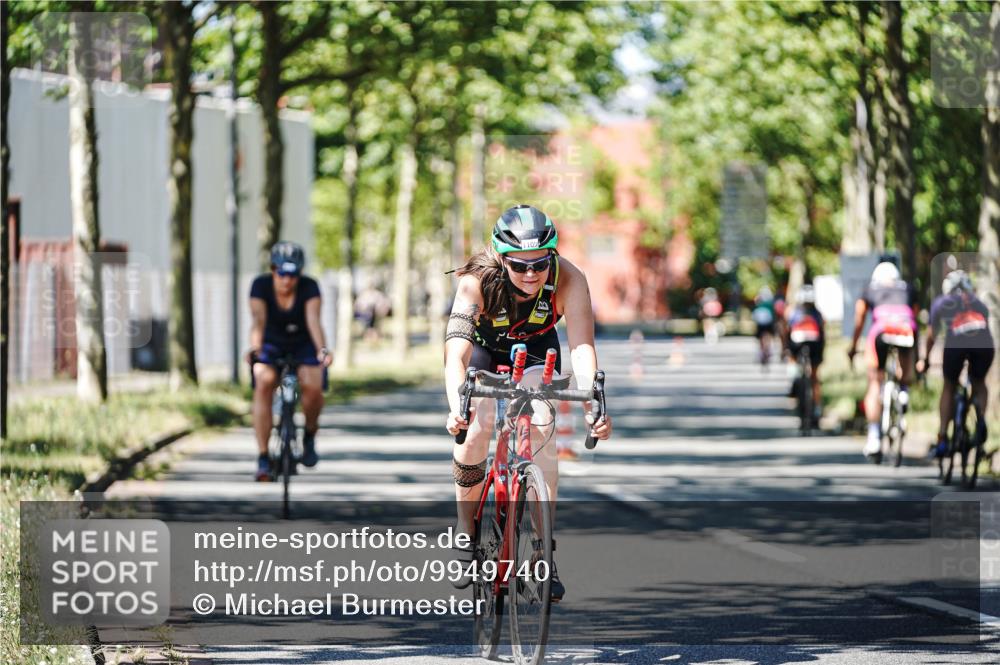 09.08.2026 - GEWOBA Citytriathlon Bremen Michael Burmester http://msf.ph/oto/9949740 09.08.2026 12:57:11 Radfahren 586, 637, 696, 766, 806, 844, 886, 896, 972, 1109 meine-sportfotos.de
