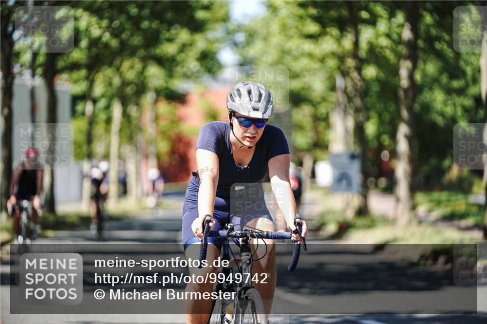 09.08.2026 - GEWOBA Citytriathlon Bremen Michael Burmester http://msf.ph/oto/9949742 09.08.2026 12:57:12 Radfahren 586, 637, 696, 766, 806, 838, 844, 886, 896, 972, 1109 meine-sportfotos.de