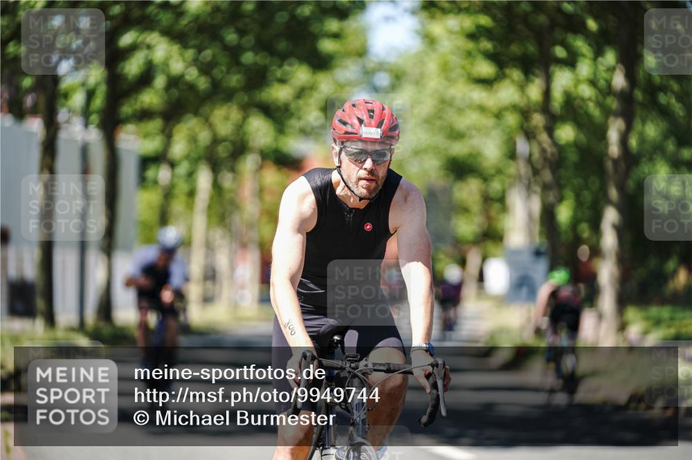 09.08.2026 - GEWOBA Citytriathlon Bremen Michael Burmester http://msf.ph/oto/9949744 09.08.2026 12:57:15 Radfahren 586, 696, 766, 806, 838, 844, 886, 896, 972, 1109 meine-sportfotos.de