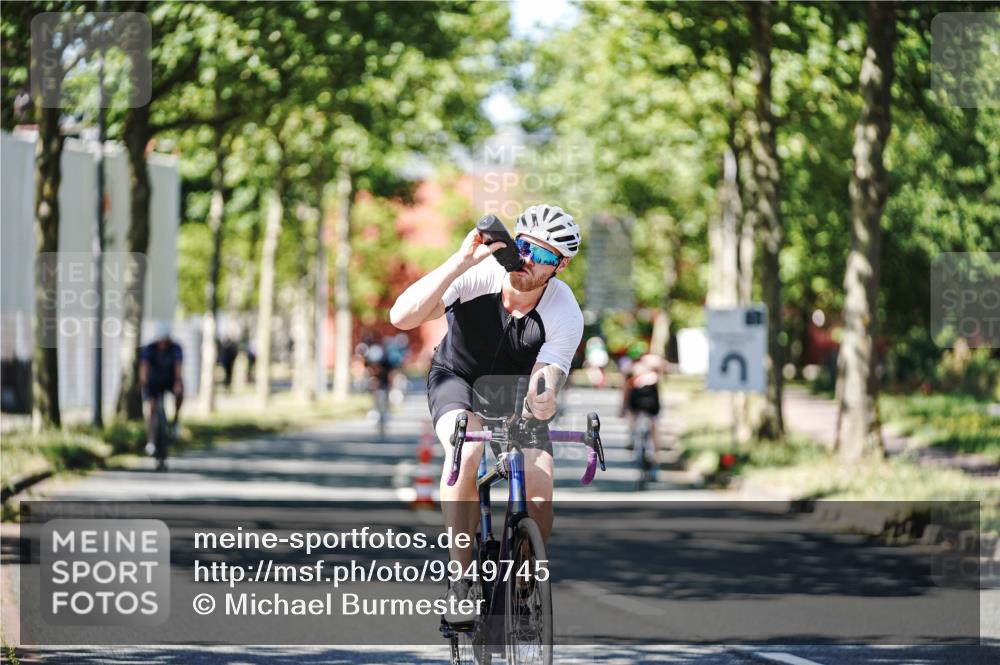 09.08.2026 - GEWOBA Citytriathlon Bremen Michael Burmester http://msf.ph/oto/9949745 09.08.2026 12:57:16 Radfahren 586, 696, 766, 806, 838, 844, 886, 896, 972, 1109 meine-sportfotos.de