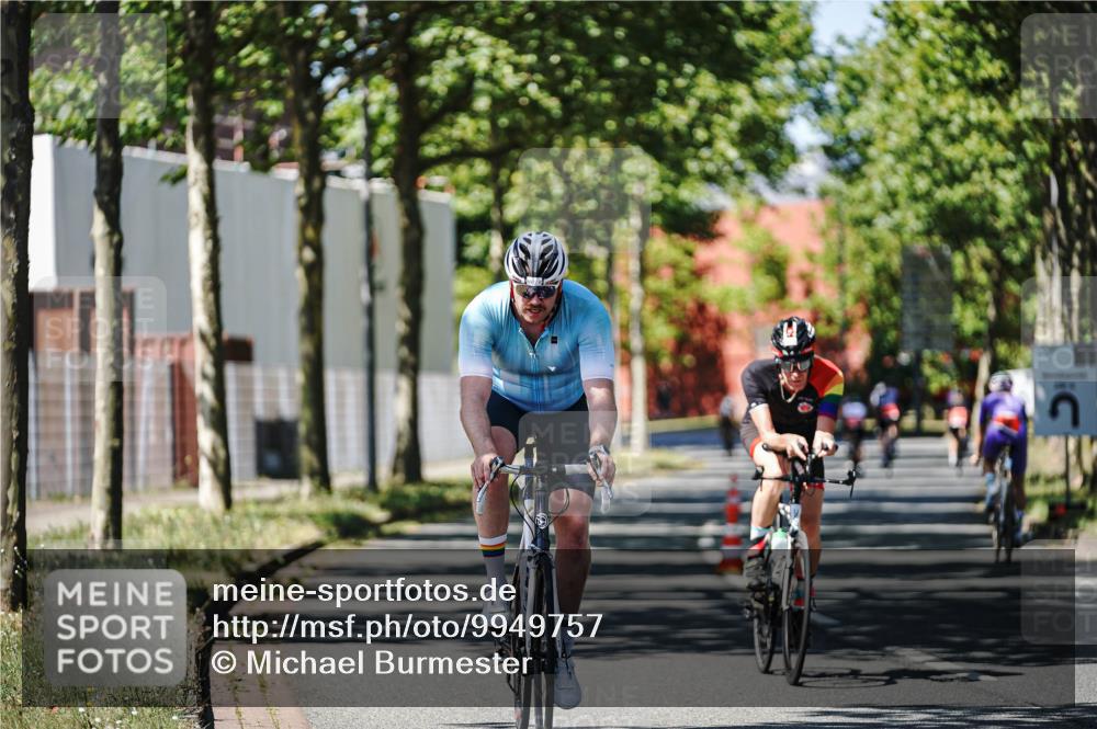 09.08.2026 - GEWOBA Citytriathlon Bremen Michael Burmester http://msf.ph/oto/9949757 09.08.2026 12:57:27 Radfahren 586, 603, 701, 702, 806, 834, 838, 858, 886, 982 meine-sportfotos.de