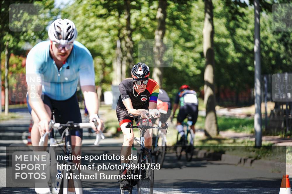 09.08.2026 - GEWOBA Citytriathlon Bremen Michael Burmester http://msf.ph/oto/9949759 09.08.2026 12:57:28 Radfahren 586, 603, 701, 702, 834, 838, 858, 886, 982 meine-sportfotos.de