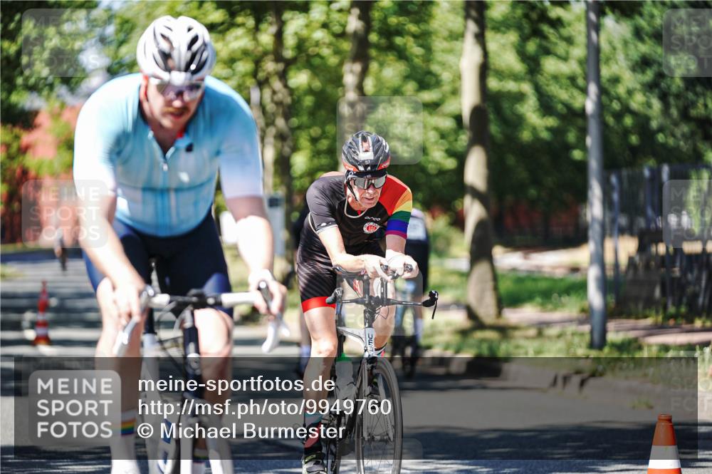 09.08.2026 - GEWOBA Citytriathlon Bremen Michael Burmester http://msf.ph/oto/9949760 09.08.2026 12:57:28 Radfahren 586, 603, 701, 702, 834, 838, 858, 886, 982 meine-sportfotos.de