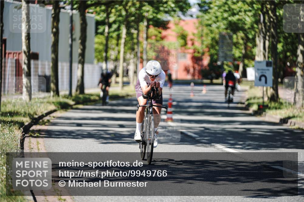 09.08.2026 - GEWOBA Citytriathlon Bremen Michael Burmester http://msf.ph/oto/9949766 09.08.2026 12:57:37 Radfahren 603, 627, 701, 702, 834, 858, 888, 982, 1153 meine-sportfotos.de
