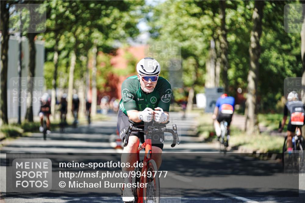 09.08.2026 - GEWOBA Citytriathlon Bremen Michael Burmester http://msf.ph/oto/9949777 09.08.2026 12:57:47 Radfahren 627, 707, 711, 809, 888, 919, 954, 1136, 1153 meine-sportfotos.de