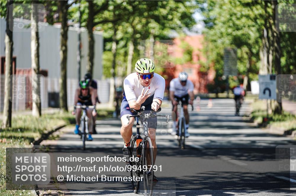 09.08.2026 - GEWOBA Citytriathlon Bremen Michael Burmester http://msf.ph/oto/9949791 09.08.2026 12:57:57 Radfahren 548, 602, 625, 707, 711, 718, 809, 919, 931, 943, 954, 998, 1003, 1121, 1136 meine-sportfotos.de