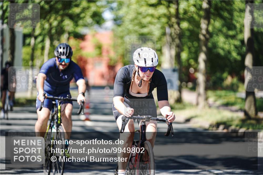 09.08.2026 - GEWOBA Citytriathlon Bremen Michael Burmester http://msf.ph/oto/9949802 09.08.2026 12:58:04 Radfahren 548, 578, 602, 625, 711, 718, 809, 919, 931, 943, 954, 976, 998, 1003, 1121, 1154 meine-sportfotos.de
