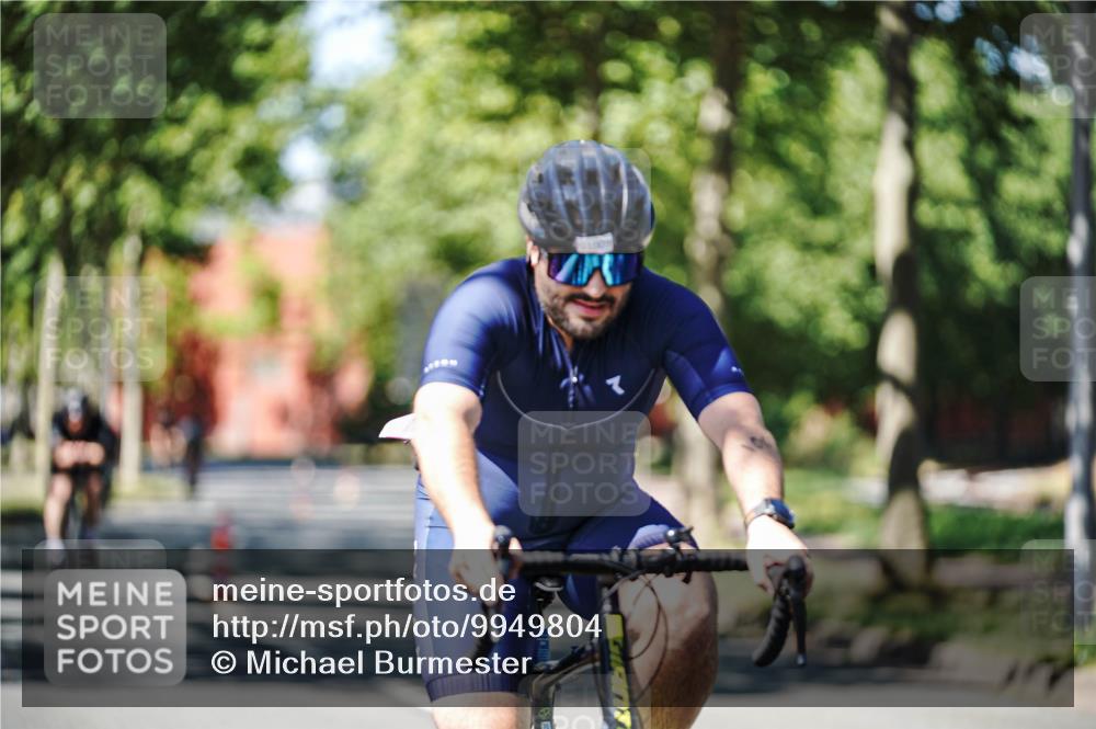 09.08.2026 - GEWOBA Citytriathlon Bremen Michael Burmester http://msf.ph/oto/9949804 09.08.2026 12:58:05 Radfahren 548, 578, 602, 625, 711, 718, 809, 919, 931, 943, 954, 976, 998, 1003, 1121, 1154 meine-sportfotos.de