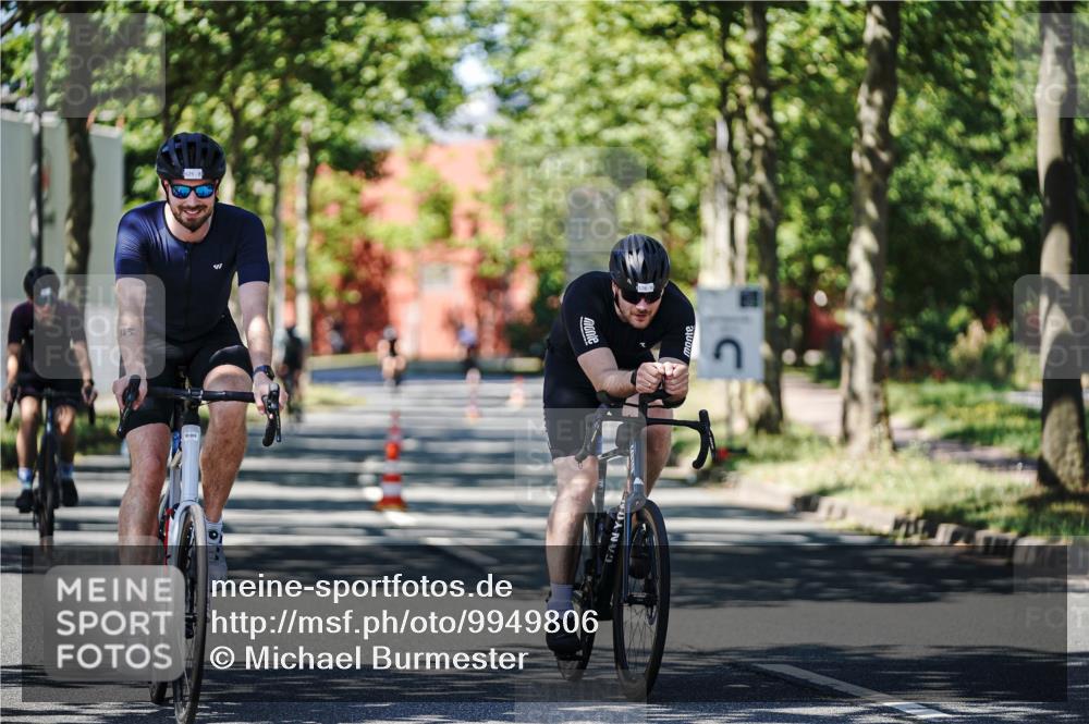 09.08.2026 - GEWOBA Citytriathlon Bremen Michael Burmester http://msf.ph/oto/9949806 09.08.2026 12:58:07 Radfahren 548, 578, 602, 625, 651, 718, 931, 943, 976, 998, 1003, 1121, 1154 meine-sportfotos.de