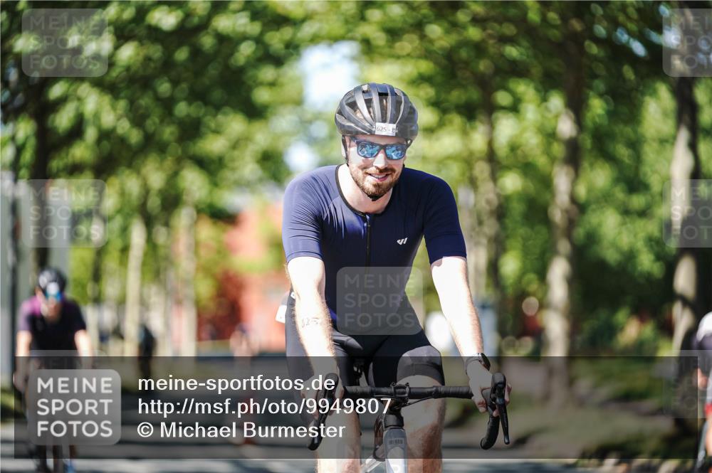 09.08.2026 - GEWOBA Citytriathlon Bremen Michael Burmester http://msf.ph/oto/9949807 09.08.2026 12:58:07 Radfahren 548, 578, 602, 625, 651, 718, 931, 943, 976, 998, 1003, 1121, 1154 meine-sportfotos.de