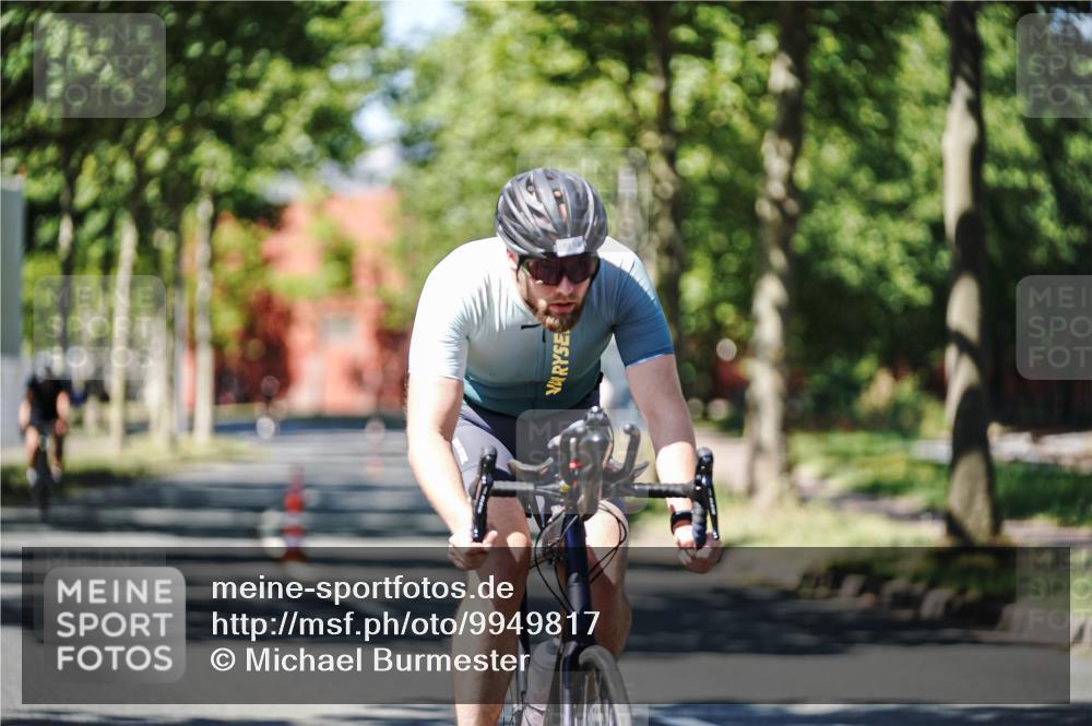 09.08.2026 - GEWOBA Citytriathlon Bremen Michael Burmester http://msf.ph/oto/9949817 09.08.2026 12:58:13 Radfahren 578, 602, 625, 651, 798, 931, 943, 976, 1003, 1121, 1154 meine-sportfotos.de
