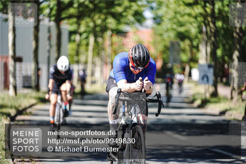 09.08.2026 - GEWOBA Citytriathlon Bremen Michael Burmester http://msf.ph/oto/9949830 09.08.2026 12:58:32 Radfahren 796, 876, 968, 1132 meine-sportfotos.de