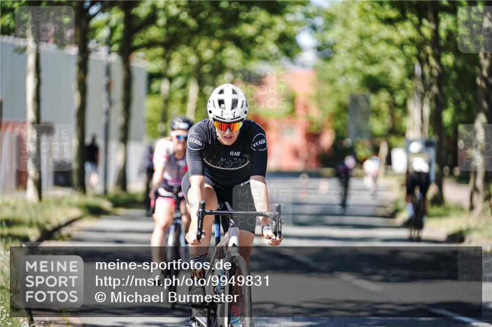09.08.2026 - GEWOBA Citytriathlon Bremen Michael Burmester http://msf.ph/oto/9949831 09.08.2026 12:58:33 Radfahren 796, 876, 953, 968, 1132 meine-sportfotos.de