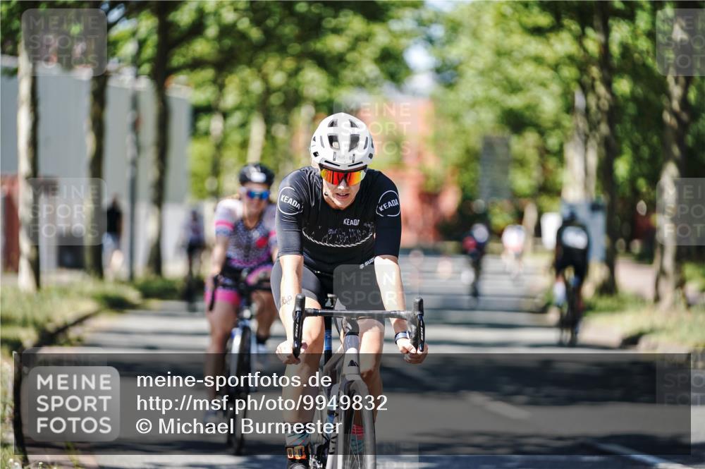 09.08.2026 - GEWOBA Citytriathlon Bremen Michael Burmester http://msf.ph/oto/9949832 09.08.2026 12:58:33 Radfahren 796, 876, 953, 968, 1132 meine-sportfotos.de