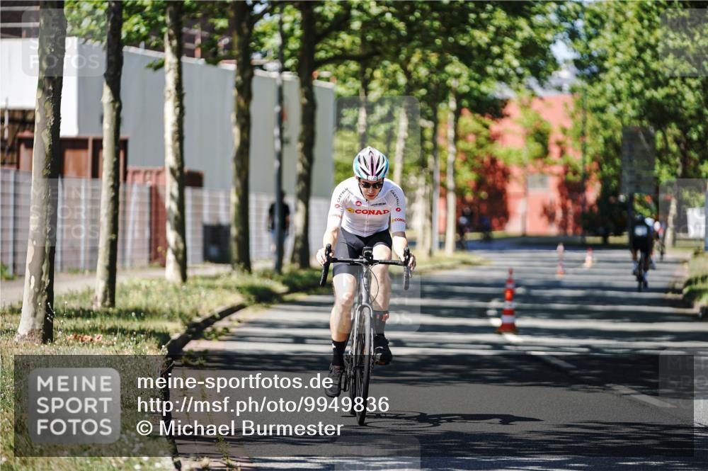 09.08.2026 - GEWOBA Citytriathlon Bremen Michael Burmester http://msf.ph/oto/9949836 09.08.2026 12:58:36 Radfahren 796, 876, 953, 968, 1132 meine-sportfotos.de