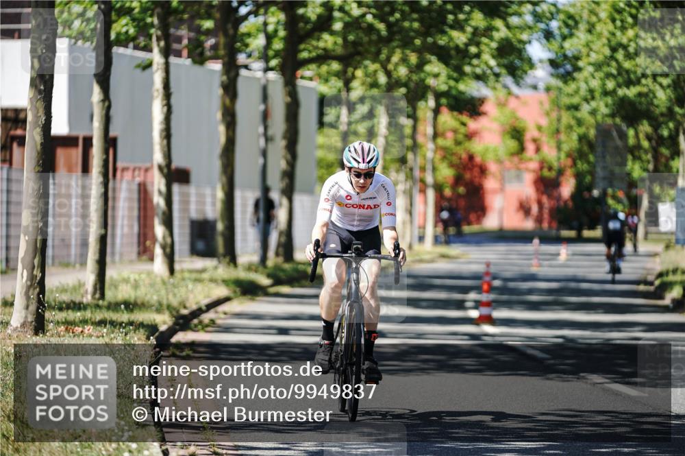 09.08.2026 - GEWOBA Citytriathlon Bremen Michael Burmester http://msf.ph/oto/9949837 09.08.2026 12:58:37 Radfahren 796, 876, 953, 968, 1132 meine-sportfotos.de