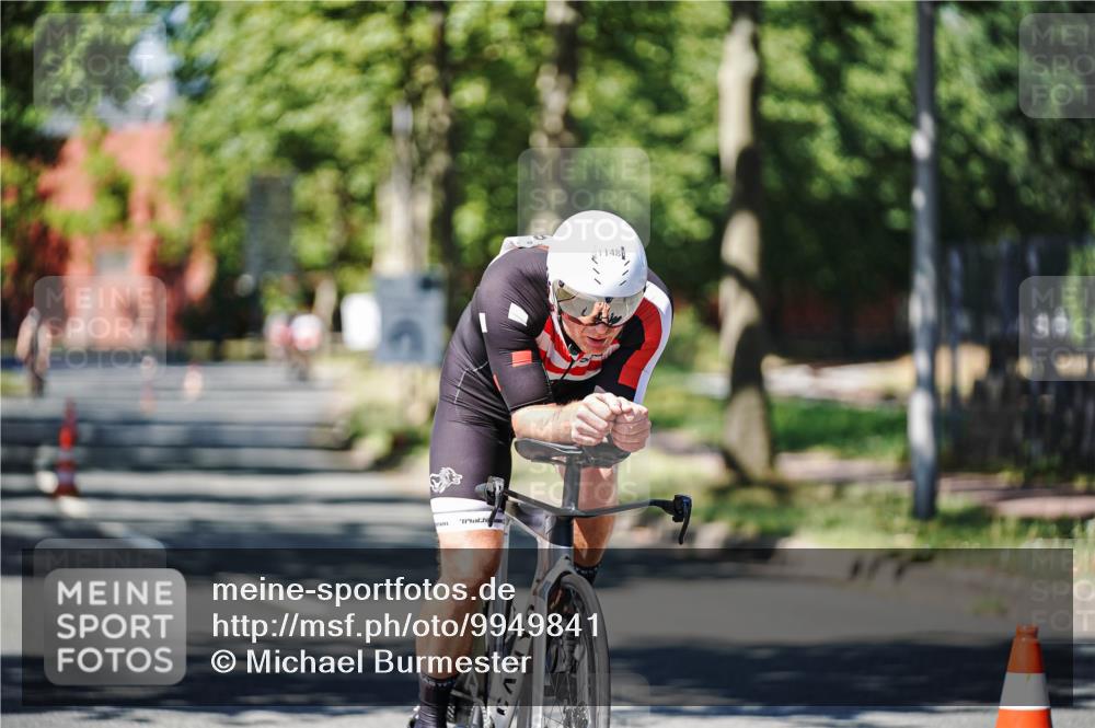 09.08.2026 - GEWOBA Citytriathlon Bremen Michael Burmester http://msf.ph/oto/9949841 09.08.2026 12:58:48 Radfahren 626, 953, 1132 meine-sportfotos.de