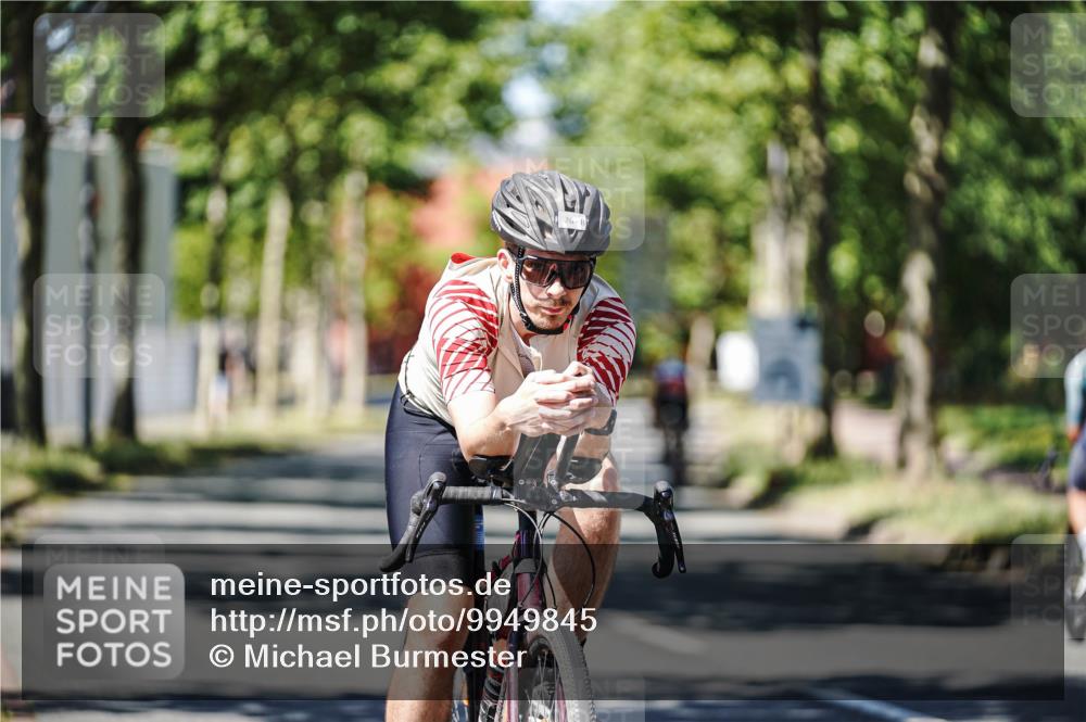 09.08.2026 - GEWOBA Citytriathlon Bremen Michael Burmester http://msf.ph/oto/9949845 09.08.2026 12:58:57 Radfahren 626, 1148 meine-sportfotos.de