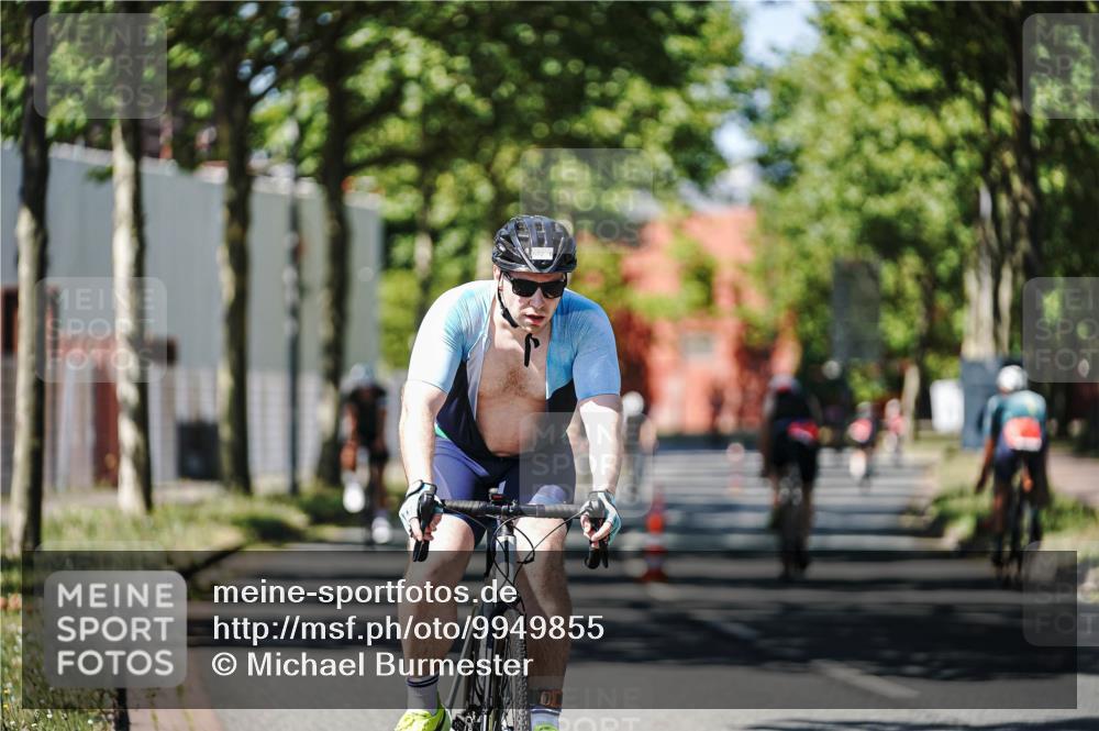09.08.2026 - GEWOBA Citytriathlon Bremen Michael Burmester http://msf.ph/oto/9949855 09.08.2026 12:59:15 Radfahren 588, 656, 672, 693, 732, 1115 meine-sportfotos.de