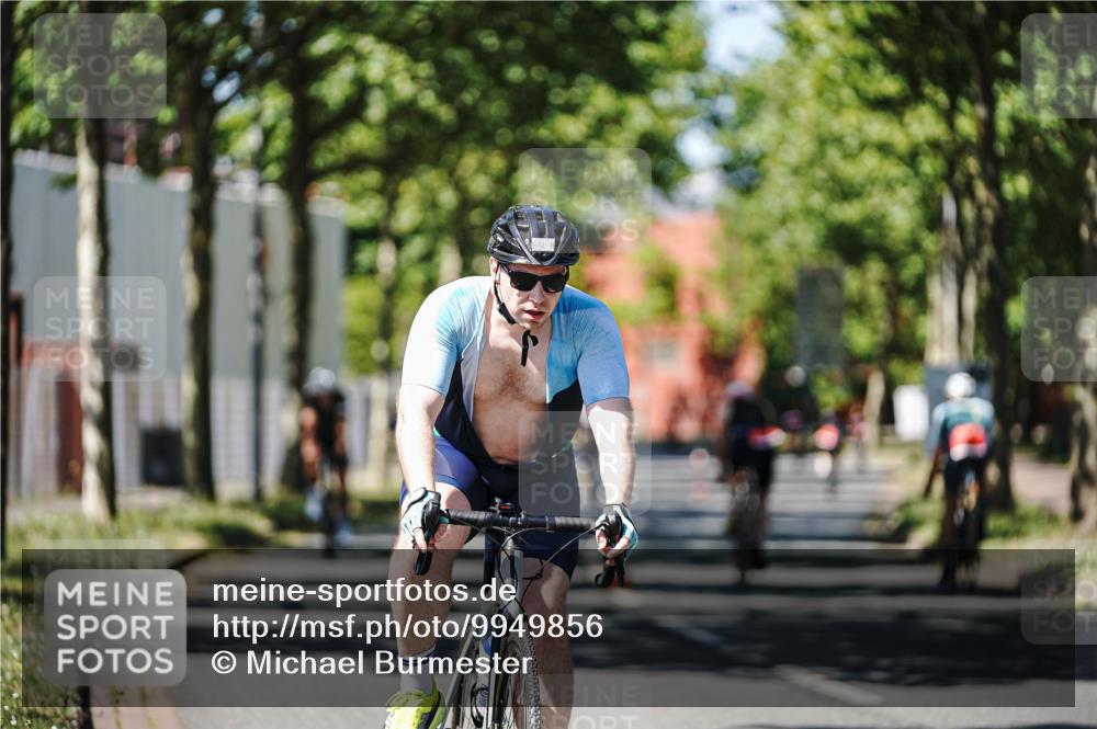 09.08.2026 - GEWOBA Citytriathlon Bremen Michael Burmester http://msf.ph/oto/9949856 09.08.2026 12:59:15 Radfahren 588, 656, 672, 693, 732, 1115 meine-sportfotos.de