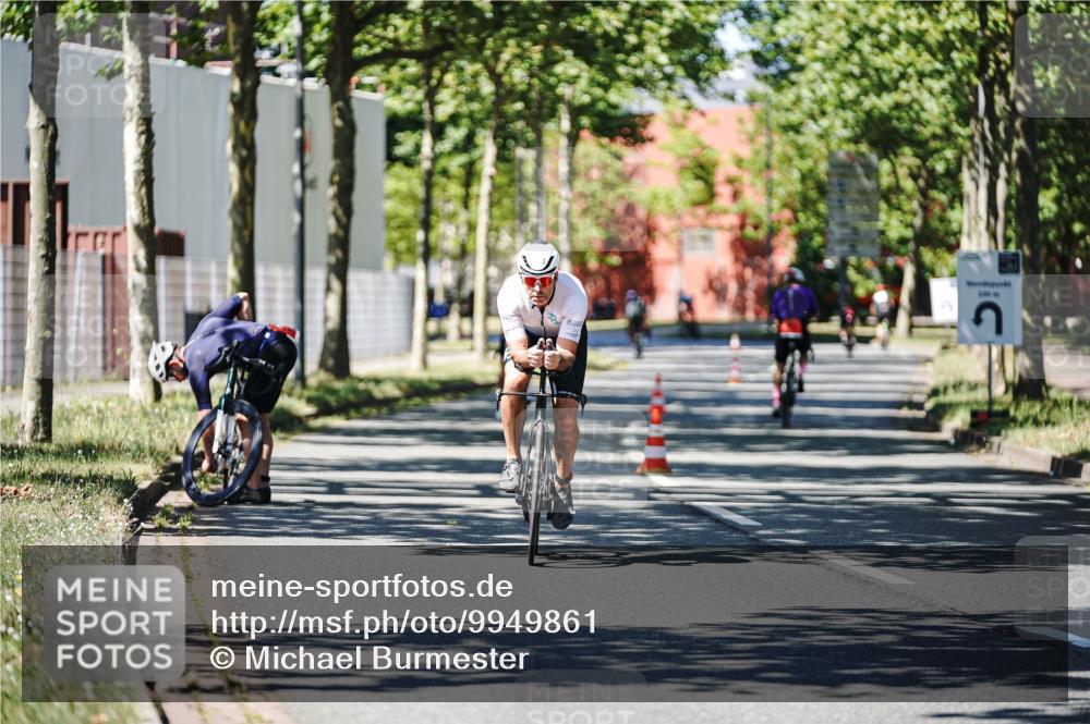 09.08.2026 - GEWOBA Citytriathlon Bremen Michael Burmester http://msf.ph/oto/9949861 09.08.2026 12:59:27 Radfahren 635, 658, 693, 805, 1115 meine-sportfotos.de