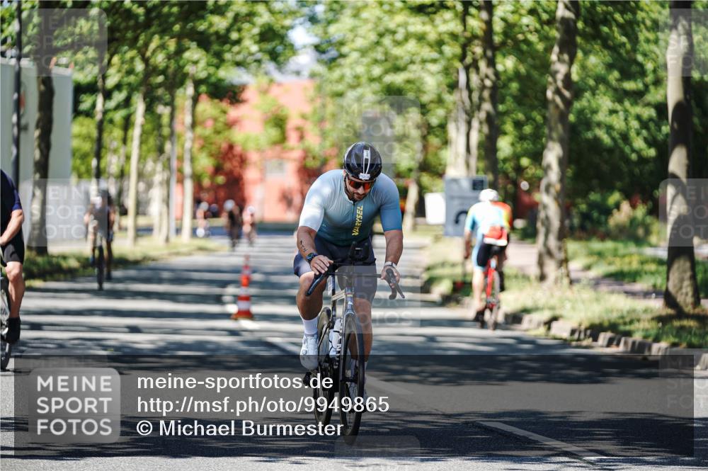 09.08.2026 - GEWOBA Citytriathlon Bremen Michael Burmester http://msf.ph/oto/9949865 09.08.2026 12:59:37 Radfahren 635, 658, 712, 805, 817 meine-sportfotos.de