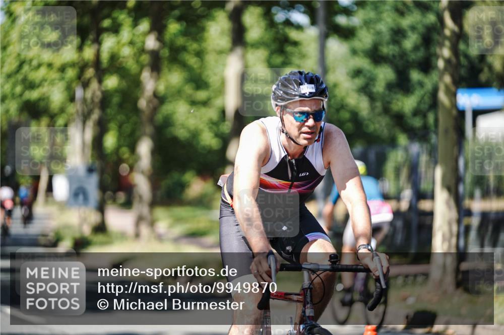 09.08.2026 - GEWOBA Citytriathlon Bremen Michael Burmester http://msf.ph/oto/9949870 09.08.2026 12:59:42 Radfahren 658, 712, 800, 817, 923, 951, 956 meine-sportfotos.de