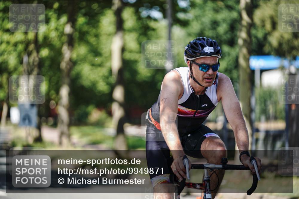 09.08.2026 - GEWOBA Citytriathlon Bremen Michael Burmester http://msf.ph/oto/9949871 09.08.2026 12:59:42 Radfahren 658, 712, 800, 817, 923, 951, 956 meine-sportfotos.de
