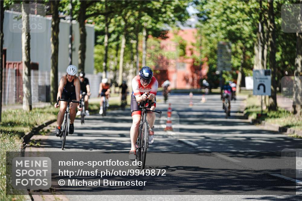 09.08.2026 - GEWOBA Citytriathlon Bremen Michael Burmester http://msf.ph/oto/9949872 09.08.2026 12:59:46 Radfahren 658, 712, 800, 817, 923, 942, 951, 956 meine-sportfotos.de