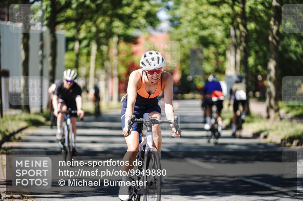 09.08.2026 - GEWOBA Citytriathlon Bremen Michael Burmester http://msf.ph/oto/9949880 09.08.2026 12:59:50 Radfahren 543, 712, 800, 817, 923, 942, 951, 956 meine-sportfotos.de