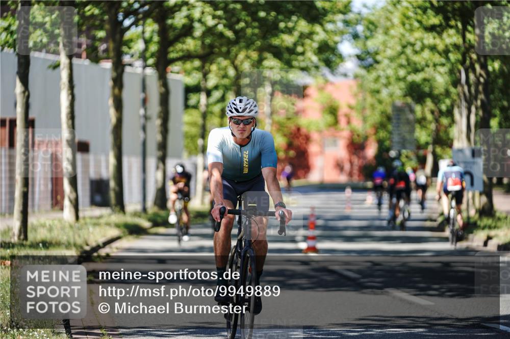 09.08.2026 - GEWOBA Citytriathlon Bremen Michael Burmester http://msf.ph/oto/9949889 09.08.2026 12:59:55 Radfahren 543, 771, 800, 849, 923, 942, 951, 956, 1159 meine-sportfotos.de