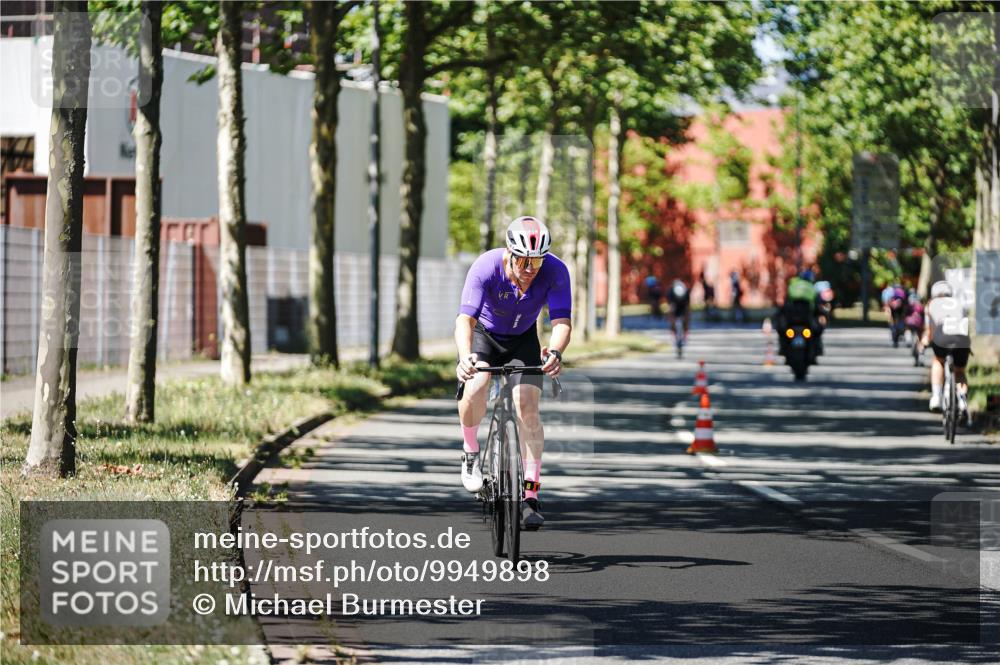 09.08.2026 - GEWOBA Citytriathlon Bremen Michael Burmester http://msf.ph/oto/9949898 09.08.2026 13:00:06 Radfahren 543, 674, 771, 849, 942, 1159 meine-sportfotos.de