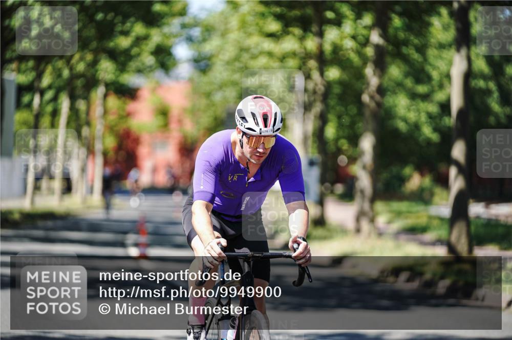 09.08.2026 - GEWOBA Citytriathlon Bremen Michael Burmester http://msf.ph/oto/9949900 09.08.2026 13:00:07 Radfahren 543, 674, 771, 849, 1159 meine-sportfotos.de
