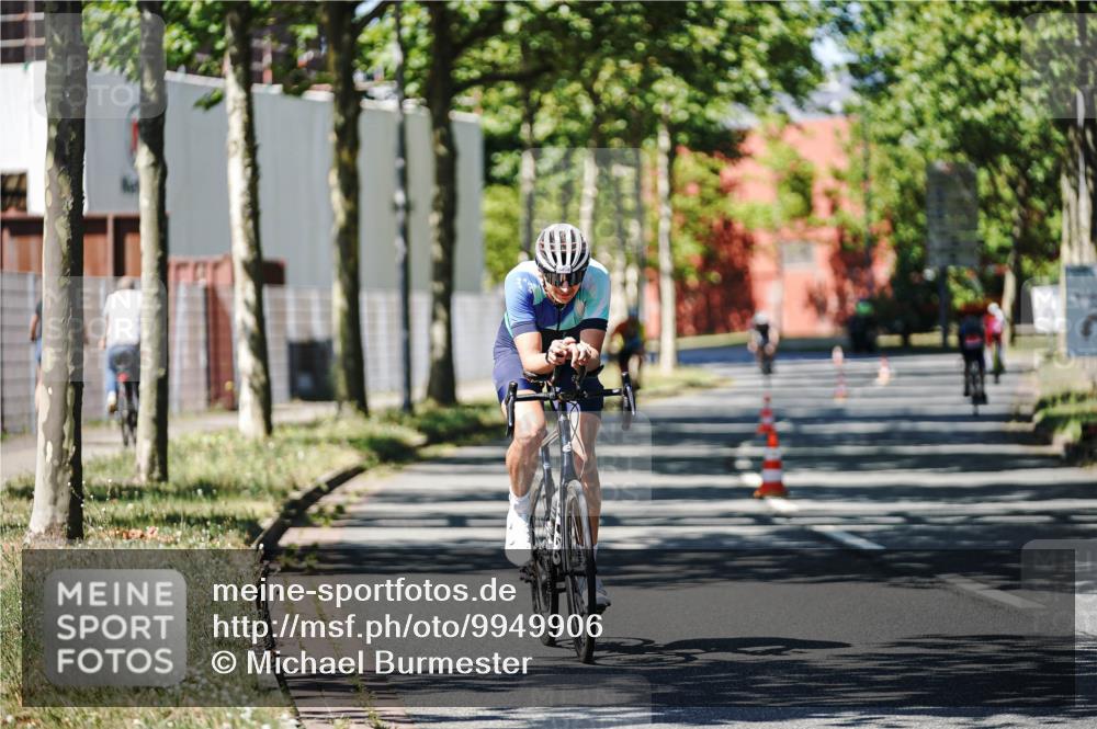 09.08.2026 - GEWOBA Citytriathlon Bremen Michael Burmester http://msf.ph/oto/9949906 09.08.2026 13:00:15 Radfahren 660, 661, 674, 753, 849, 1128 meine-sportfotos.de