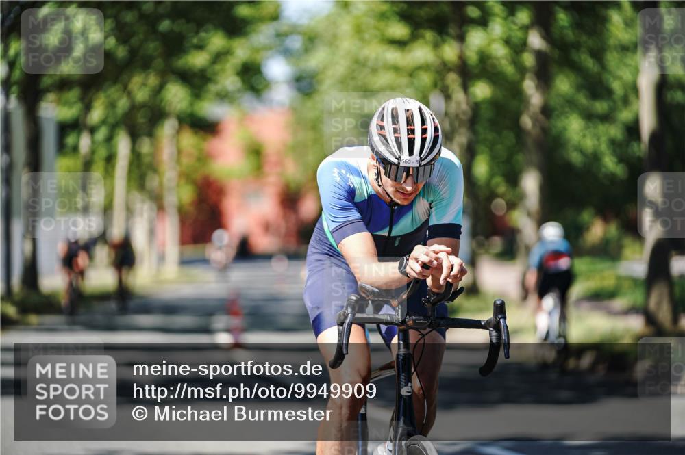 09.08.2026 - GEWOBA Citytriathlon Bremen Michael Burmester http://msf.ph/oto/9949909 09.08.2026 13:00:16 Radfahren 660, 661, 674, 753, 1128 meine-sportfotos.de