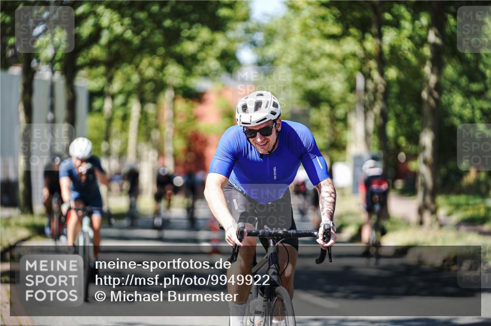 09.08.2026 - GEWOBA Citytriathlon Bremen Michael Burmester http://msf.ph/oto/9949922 09.08.2026 13:00:31 Radfahren 621, 633, 649, 660, 661, 700, 720, 753, 915, 1010, 1123 meine-sportfotos.de
