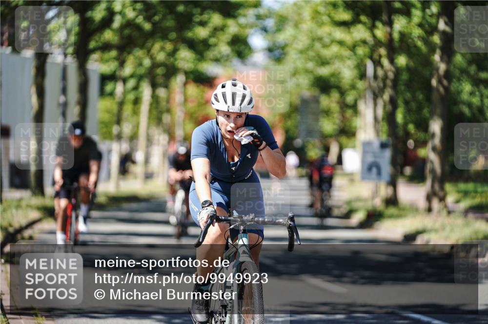 09.08.2026 - GEWOBA Citytriathlon Bremen Michael Burmester http://msf.ph/oto/9949923 09.08.2026 13:00:32 Radfahren 621, 633, 649, 661, 700, 720, 753, 870, 915, 1010, 1123 meine-sportfotos.de