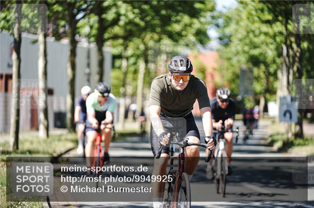 09.08.2026 - GEWOBA Citytriathlon Bremen Michael Burmester http://msf.ph/oto/9949925 09.08.2026 13:00:34 Radfahren 621, 633, 649, 661, 700, 720, 870, 915, 940, 989, 1010, 1104, 1123 meine-sportfotos.de