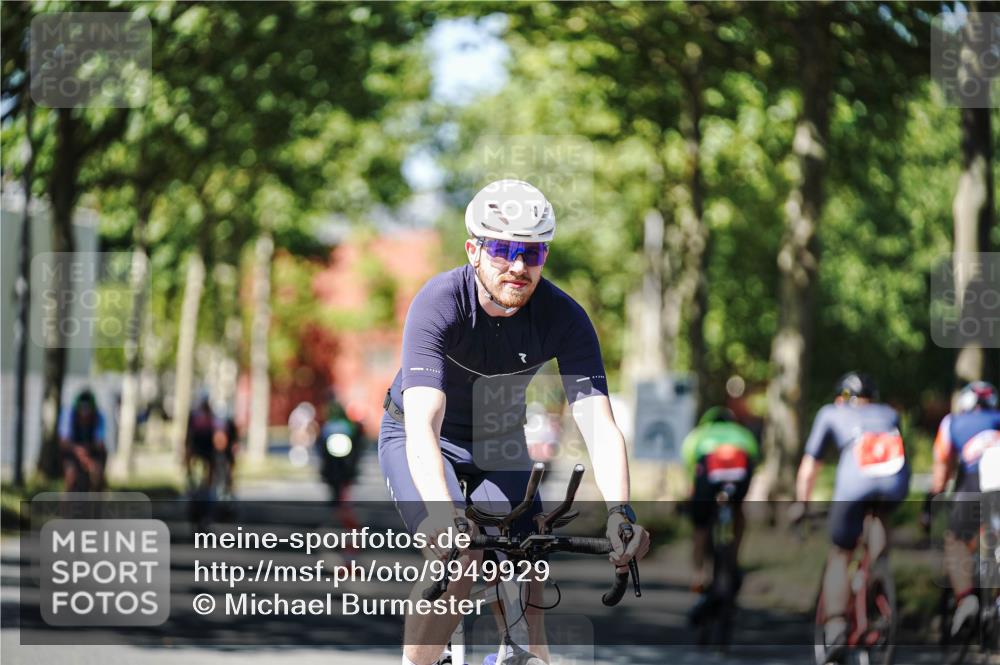 09.08.2026 - GEWOBA Citytriathlon Bremen Michael Burmester http://msf.ph/oto/9949929 09.08.2026 13:00:36 Radfahren 621, 633, 649, 700, 720, 870, 915, 933, 940, 989, 1010, 1104, 1123 meine-sportfotos.de