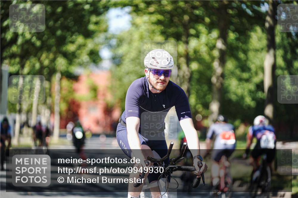 09.08.2026 - GEWOBA Citytriathlon Bremen Michael Burmester http://msf.ph/oto/9949930 09.08.2026 13:00:36 Radfahren 621, 633, 649, 700, 720, 870, 915, 933, 940, 989, 1010, 1104, 1123 meine-sportfotos.de