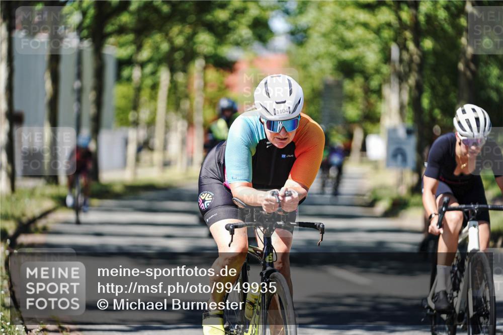 09.08.2026 - GEWOBA Citytriathlon Bremen Michael Burmester http://msf.ph/oto/9949935 09.08.2026 13:00:40 Radfahren 621, 633, 649, 700, 720, 870, 915, 933, 940, 989, 1104, 1123 meine-sportfotos.de