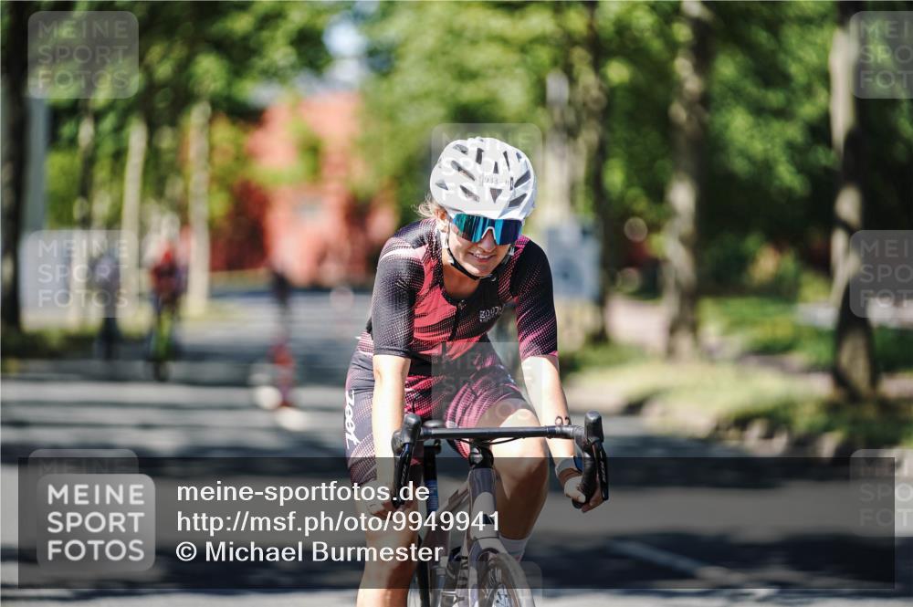 09.08.2026 - GEWOBA Citytriathlon Bremen Michael Burmester http://msf.ph/oto/9949941 09.08.2026 13:00:43 Radfahren 621, 633, 649, 700, 720, 870, 915, 933, 940, 989, 1004, 1104, 1107, 1123 meine-sportfotos.de