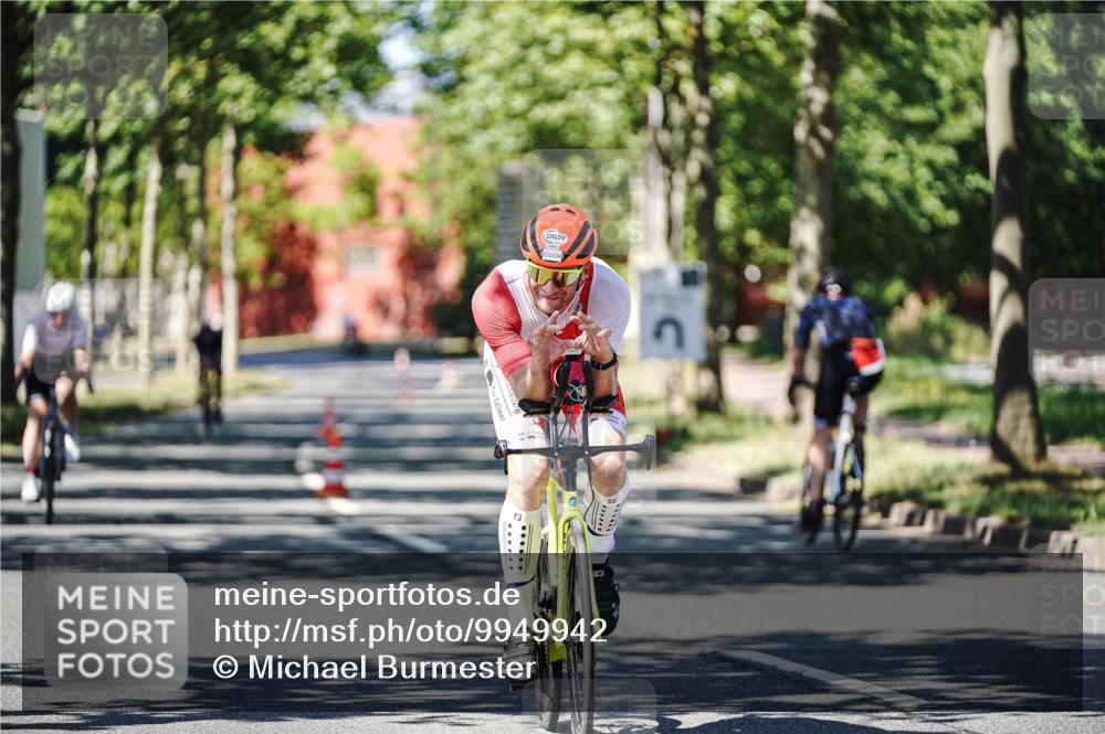 09.08.2026 - GEWOBA Citytriathlon Bremen Michael Burmester http://msf.ph/oto/9949942 09.08.2026 13:00:46 Radfahren 633, 649, 700, 720, 870, 933, 940, 989, 1004, 1104, 1107, 1123 meine-sportfotos.de
