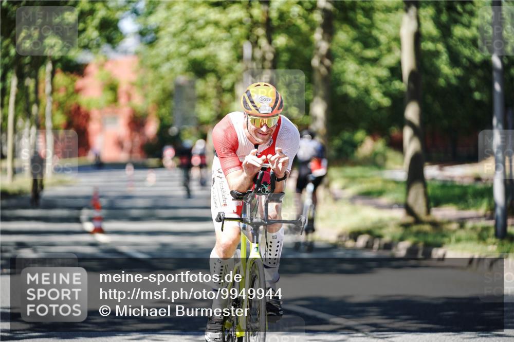 09.08.2026 - GEWOBA Citytriathlon Bremen Michael Burmester http://msf.ph/oto/9949944 09.08.2026 13:00:46 Radfahren 633, 649, 700, 720, 870, 933, 940, 989, 1004, 1104, 1107, 1123 meine-sportfotos.de