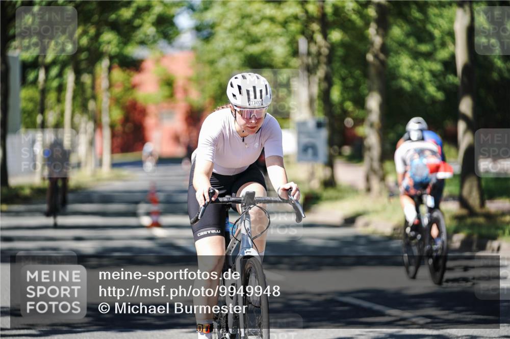 09.08.2026 - GEWOBA Citytriathlon Bremen Michael Burmester http://msf.ph/oto/9949948 09.08.2026 13:00:48 Radfahren 633, 649, 870, 933, 940, 989, 1004, 1104, 1107 meine-sportfotos.de