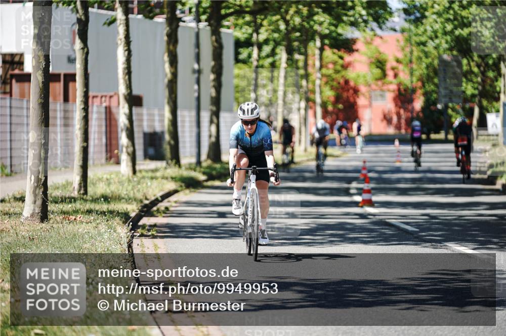 09.08.2026 - GEWOBA Citytriathlon Bremen Michael Burmester http://msf.ph/oto/9949953 09.08.2026 13:00:58 Radfahren 644, 785, 843, 944, 1004, 1107 meine-sportfotos.de