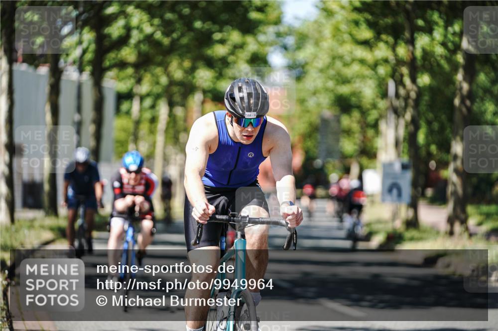 09.08.2026 - GEWOBA Citytriathlon Bremen Michael Burmester http://msf.ph/oto/9949964 09.08.2026 13:01:09 Radfahren 558, 643, 644, 782, 785, 797, 843, 944 meine-sportfotos.de